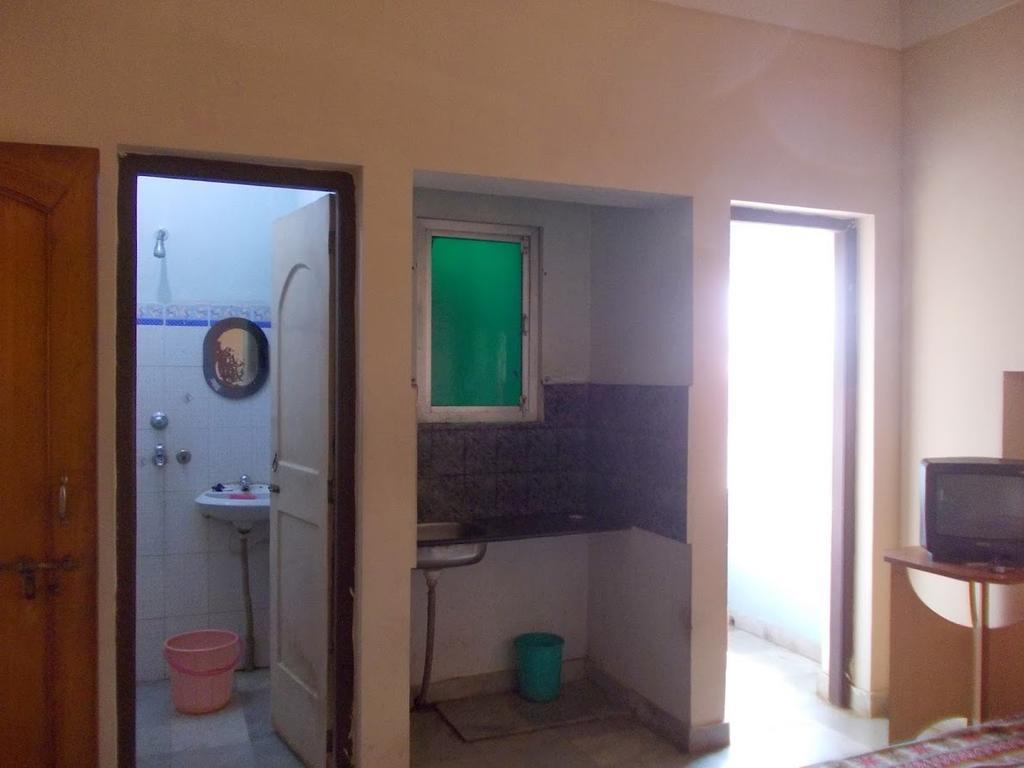 Rishaan Guest House Puri Exterior photo
